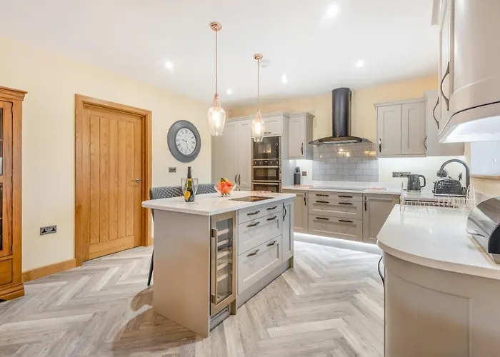 3 Bed In Oc-p34636 Holiday home *